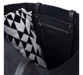 Adventure Tote Black